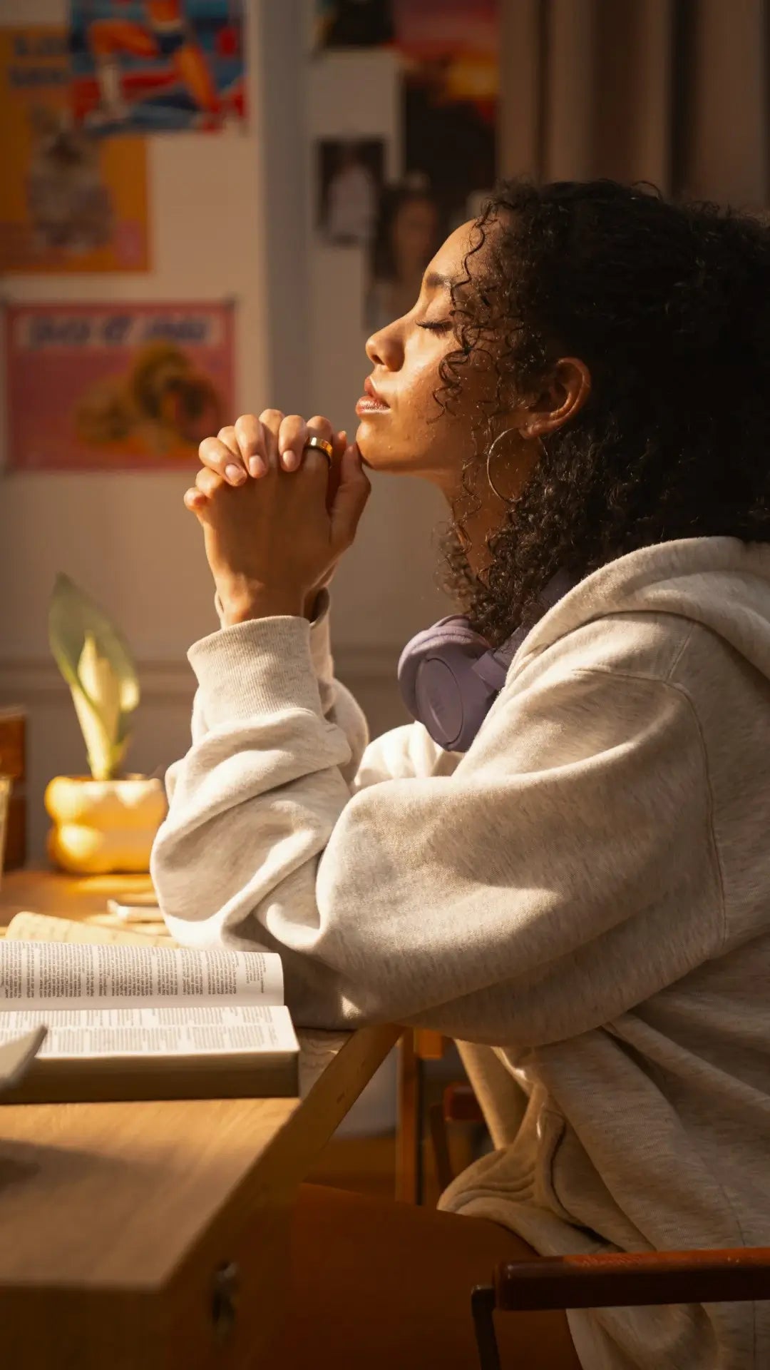 Elah Ring worn during a quiet moment of prayer